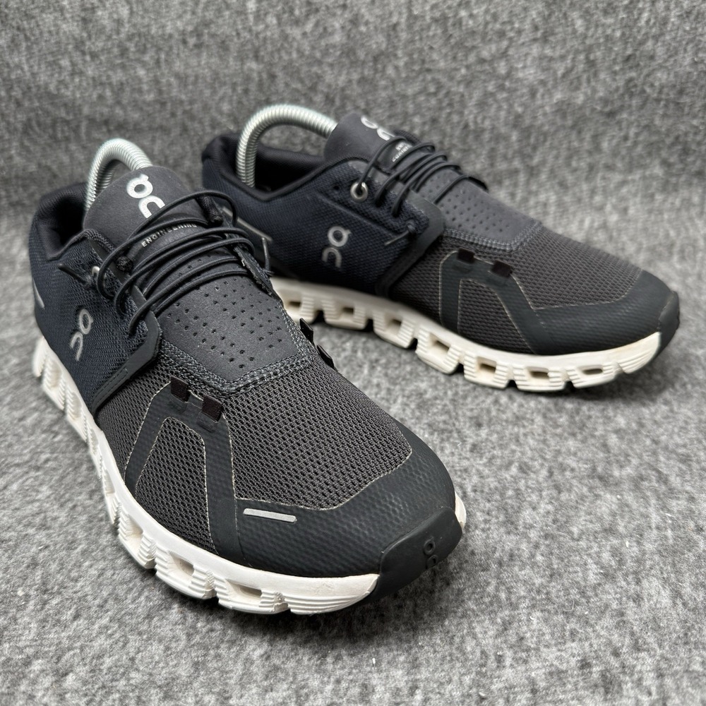 On Cloud 5 Womens Running Shoes Size 8.5 Black White Sneakers CloudTec Comfort